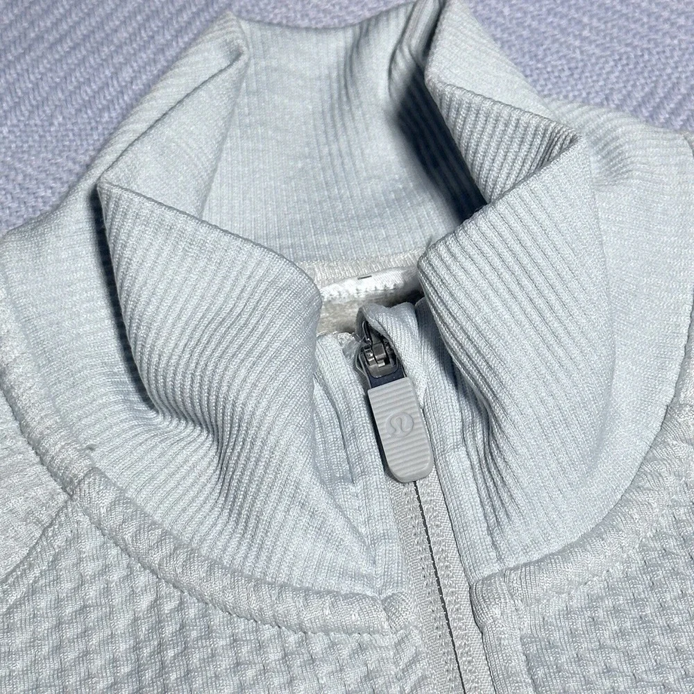 Lululemon Engineered Warmth Half-Zip Light Baby Blue‎ Merino Wool Women's Size 8